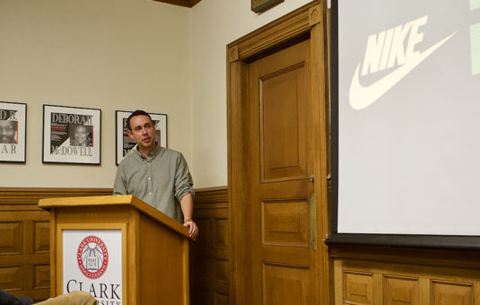 English alumnus from Nike gives a presentation