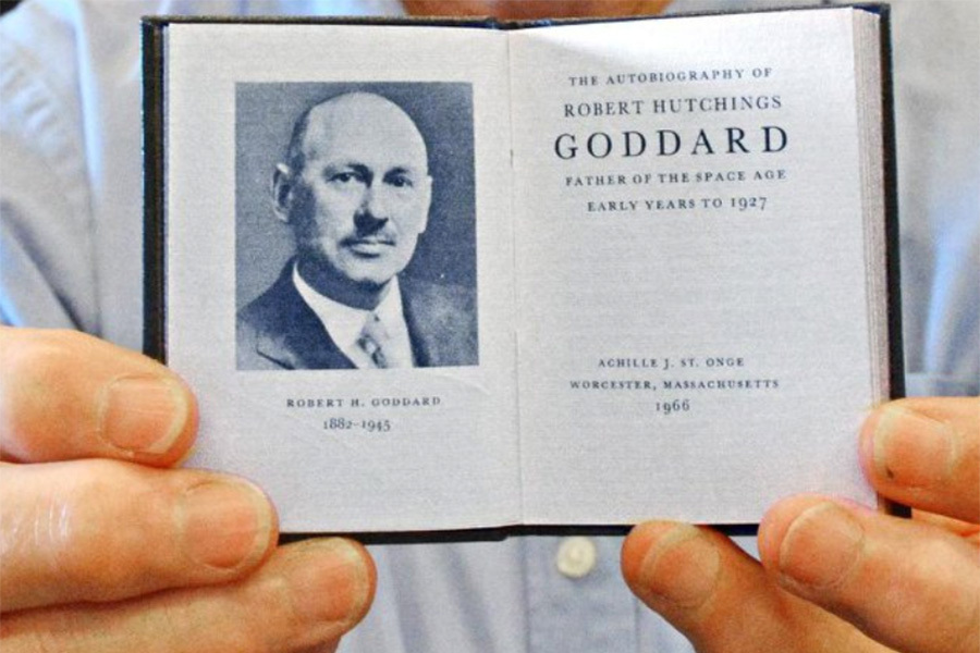 Robert Goddard mini book