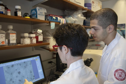 Ibrahim Ozgenc ’20 conducting research at Cornell Weill Medical College