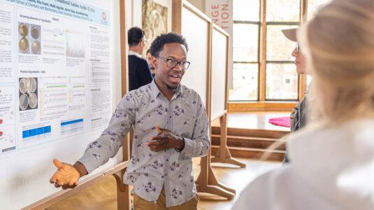 Student presents research at ClarkFEST Spring 2023