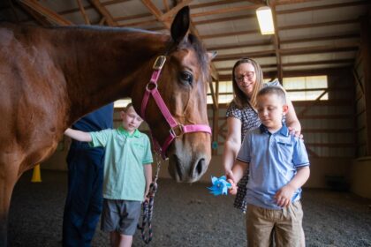 boys and horse